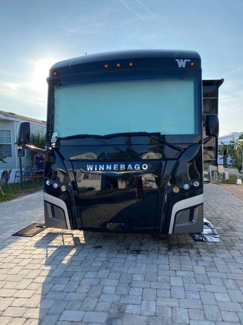 2021 Winnebago Forza 38F, PHOTOS, Details, Brochure, Floorplan